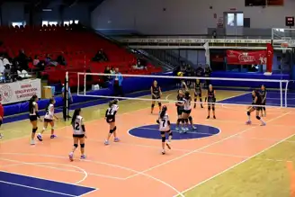 Şehzadeler Midi Kızlar Voleybol Takımı, Rakibini 3-0 Yendi!