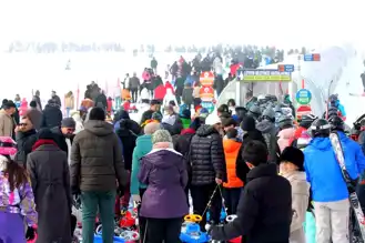 Erciyes'te Hafta Sonu Kayak Yoğunluğu