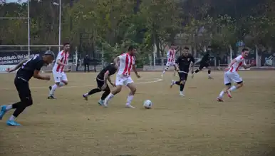 Lig Lideri Deplasmanda Stresli Yenilgi Aldı!