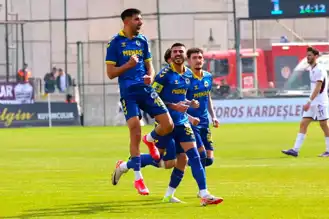 Menemen FK, Elazığspor'u Devirecek Kritik Galibiyet Aldı!