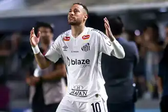 Santos'ta Neymar Fırtınası: Frikik Gölü!