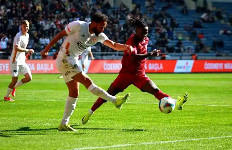 Antalyaspor, Hatayspor'u 2-1 Yendi (İlk Yarı)