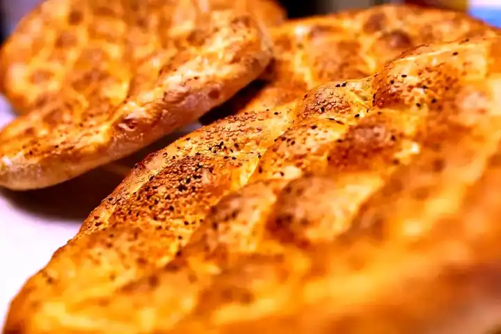 Bursa'da Ramazan Pidesi 20 TL!