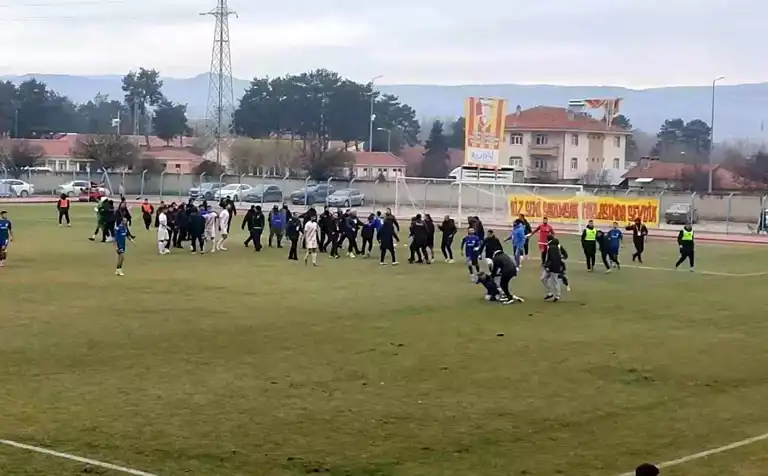 Kastamonu'da Futbol Maçı Sonrası Arbede!