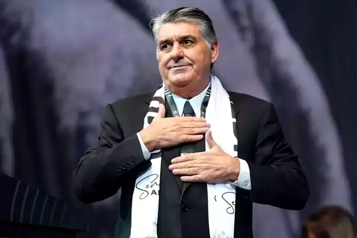 Adalı, Beşiktaş Oyuncularının Maaşlarını Ödedi!